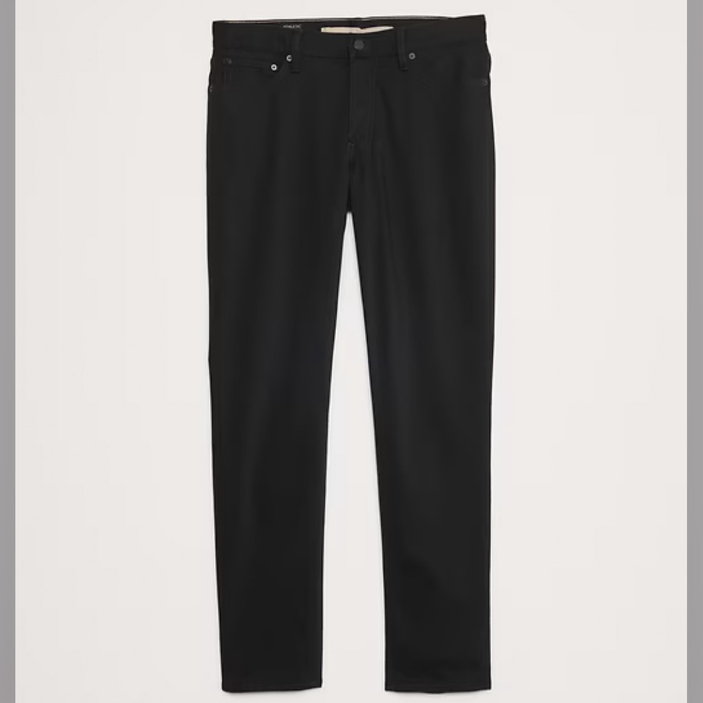 Banana Republic Men’s Straight Black TPRD Traveler Jean 30/30
Athletic fit - Picture 13 of 13